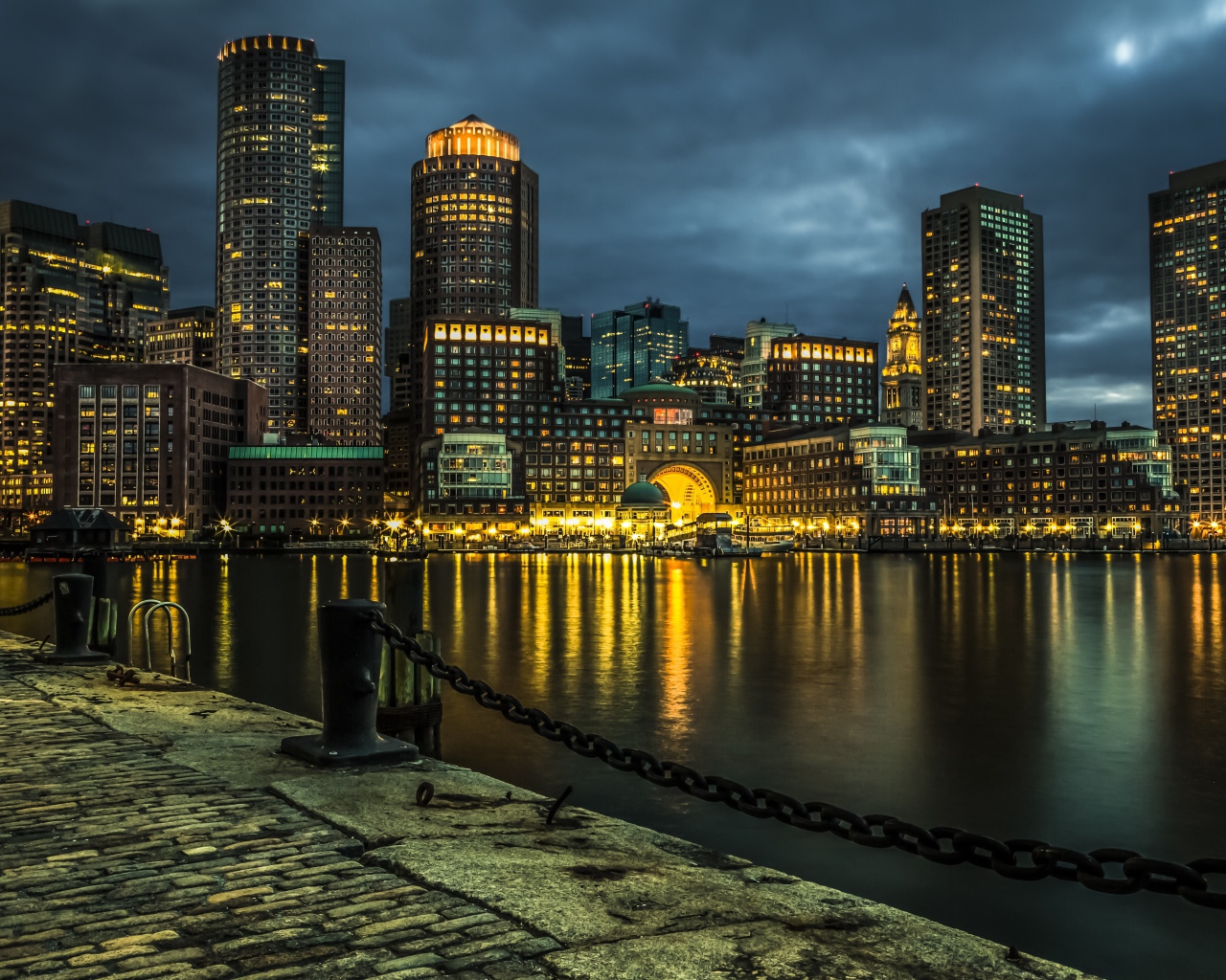 Ночной город Бостон, США 