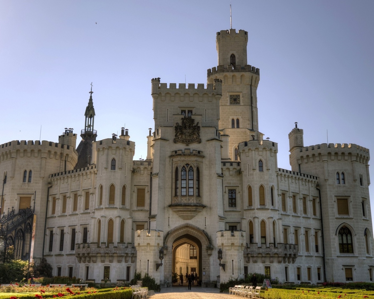 Красивый старинный замок Глубока, Чехия 