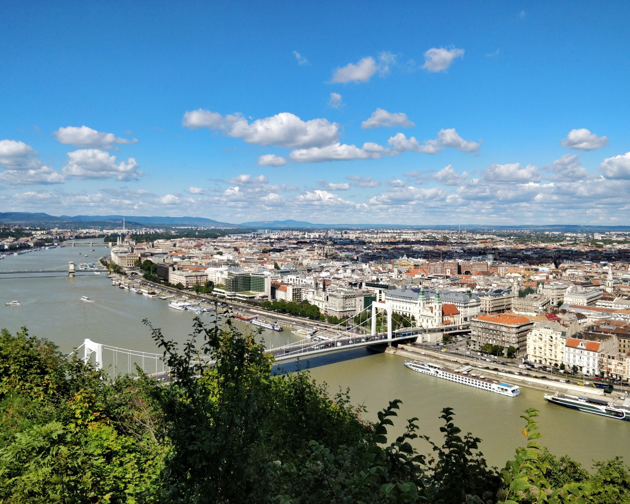 Панорама города Будапешт под красивым небом, Венгрия