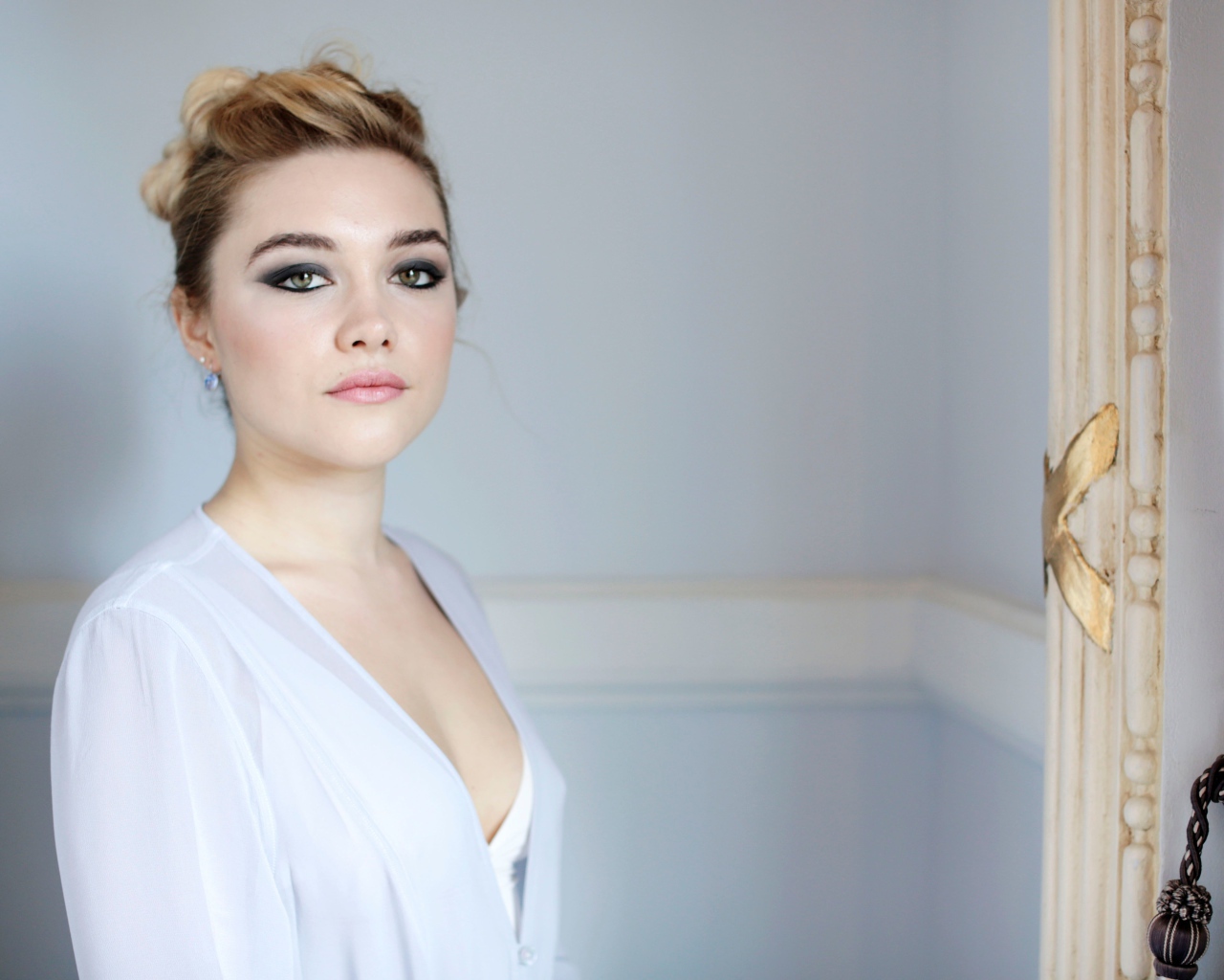 Актриса Флоеанс Паг со стильным макияжем