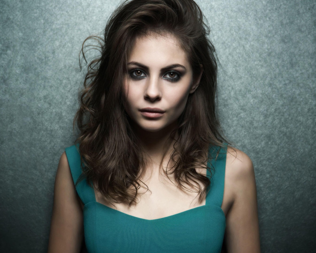 Американская актриса,  модель  Вилла Голланд