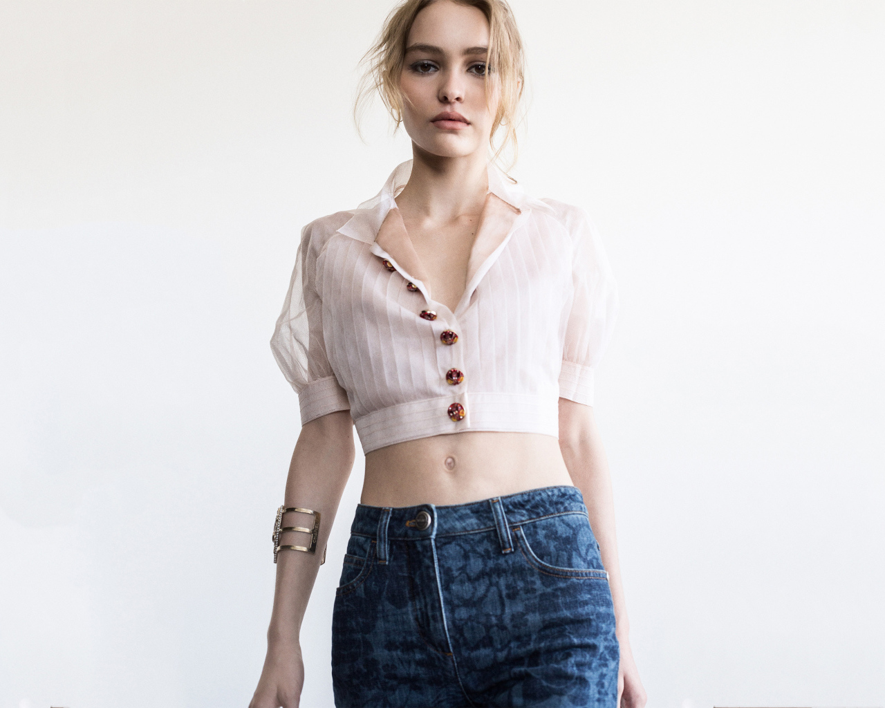 Молодая актриса Лили-Роуз  Депп