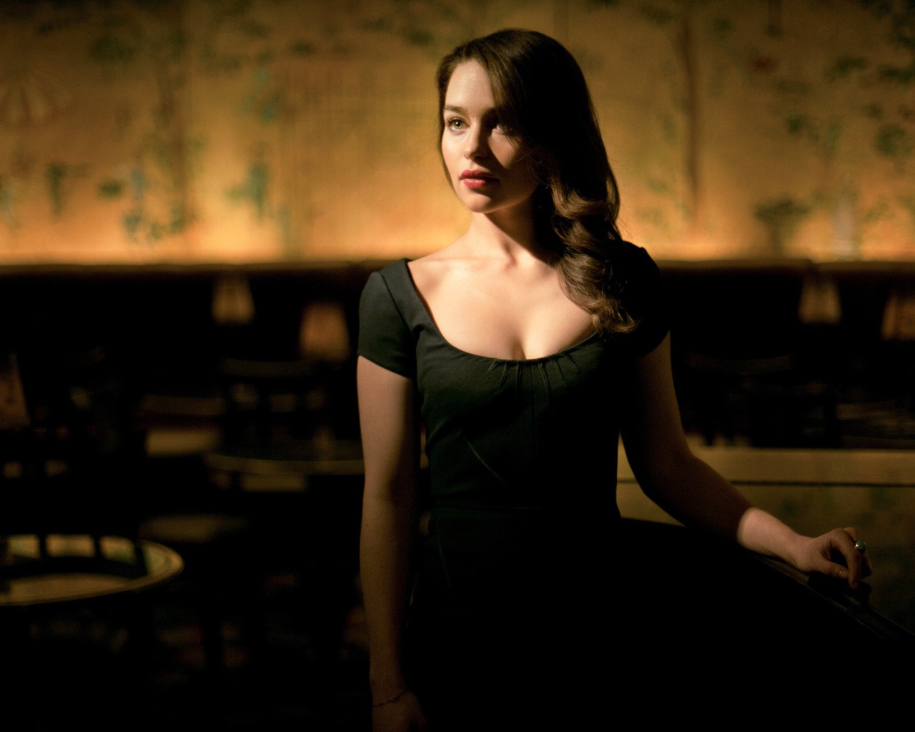 Молодая красивая актриса Эмилия Кларк 