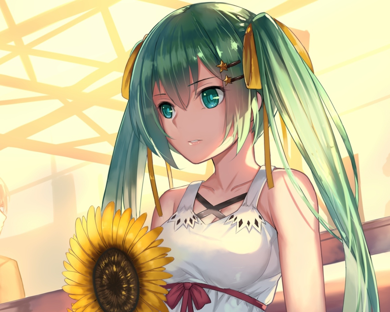 Девушка аниме Мику Хацунэ с подсолнухом в руках