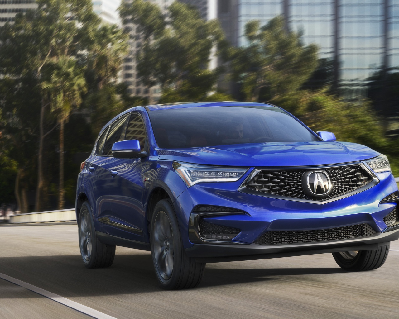 Синий автомобиль внедорожник Acura RDX, 2019