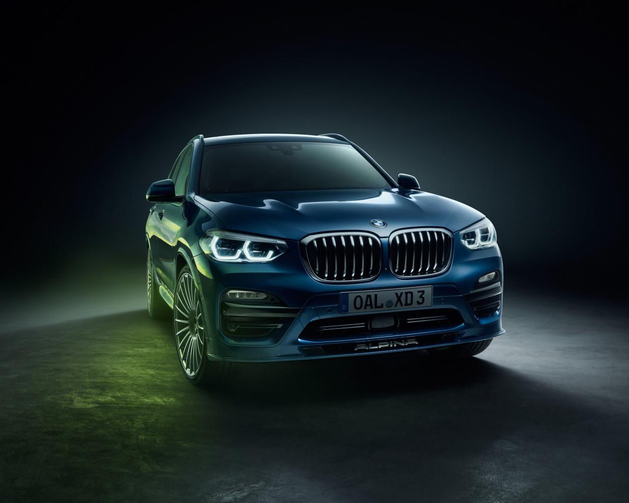 Стильный автомобиль BMW Alpina XD3 Allrad, 2018