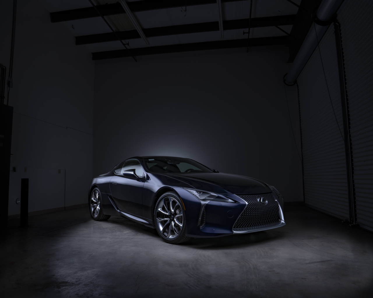 Автомобиль Lexus Black Panther LC 500, 2018