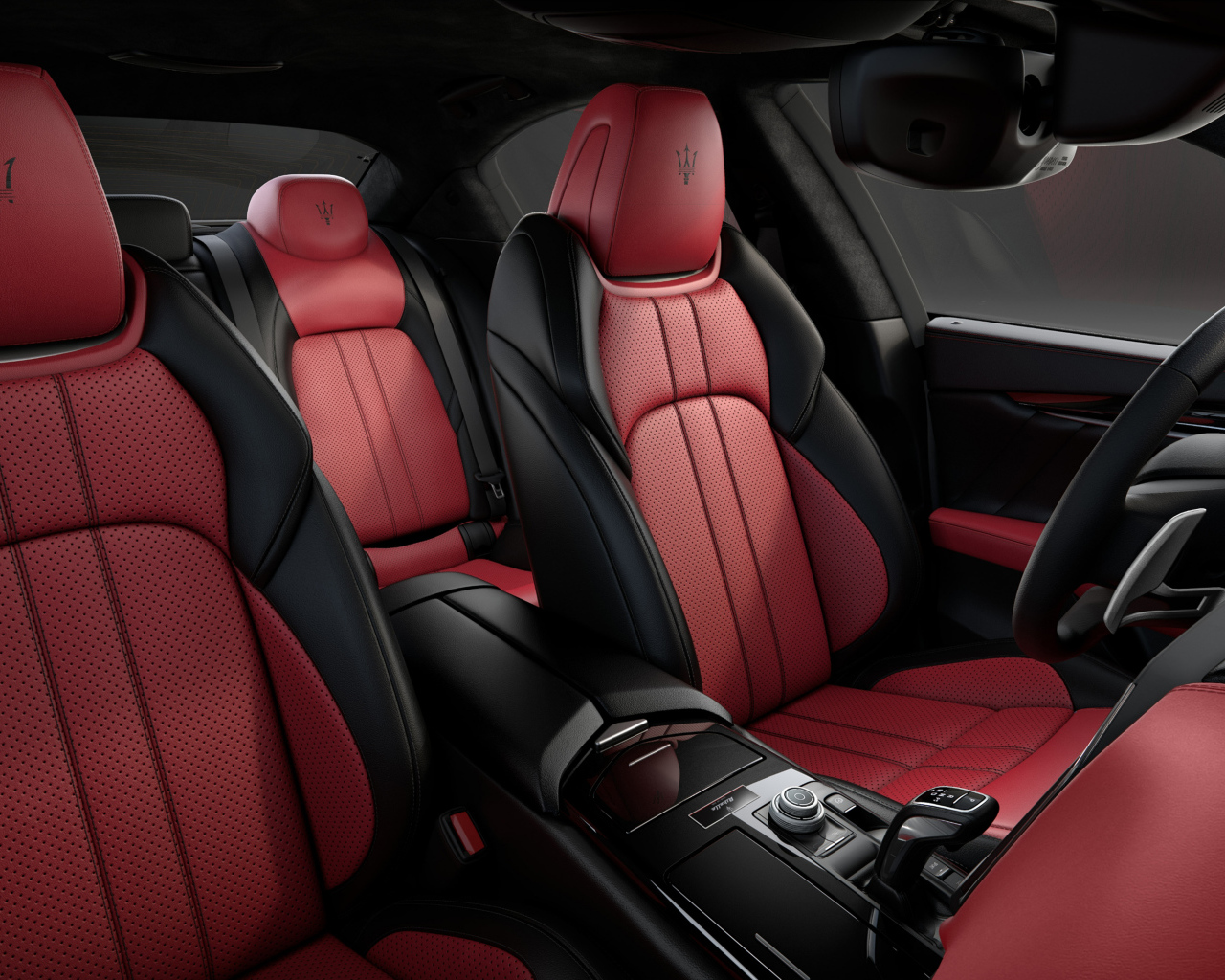 Dear red with black leather car interior Maserati Ghibli Ribelle 2018