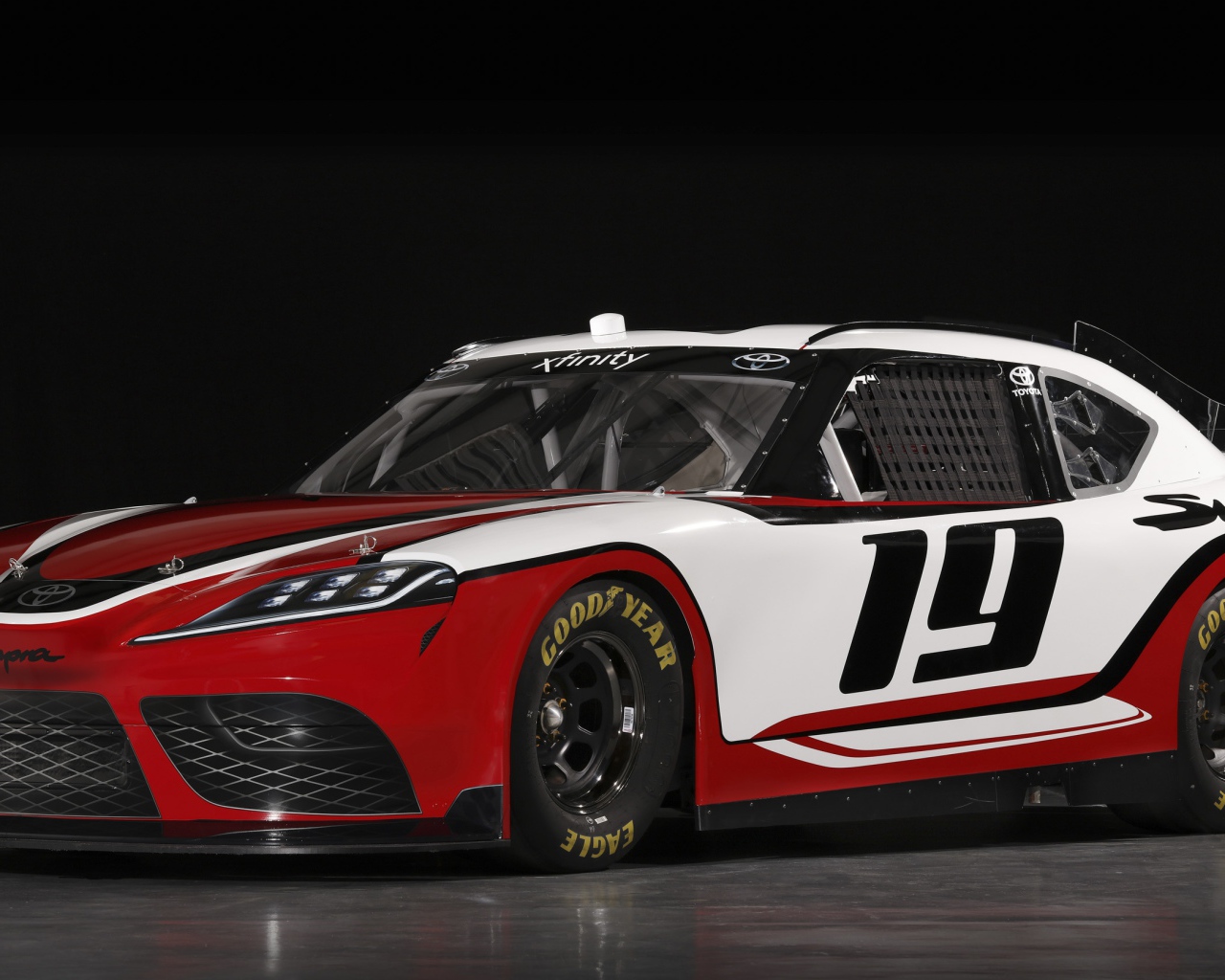Гоночный автомобиль Toyota Supra, 2019