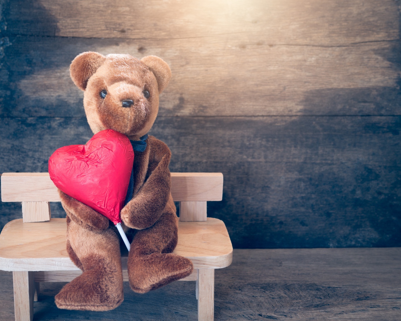Мягкая игрушка медведь с сердцем