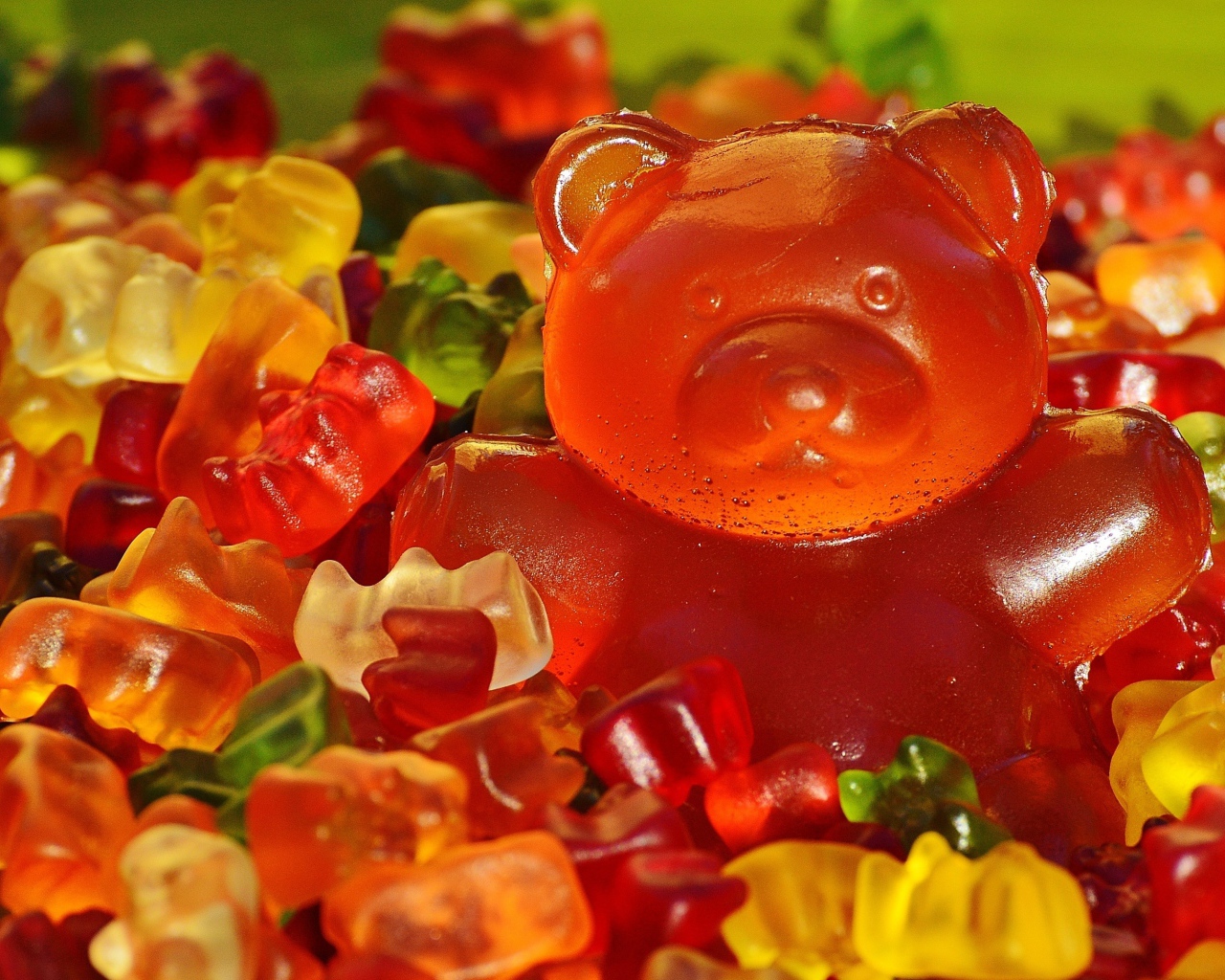 Разноцветные мармеладные мишки