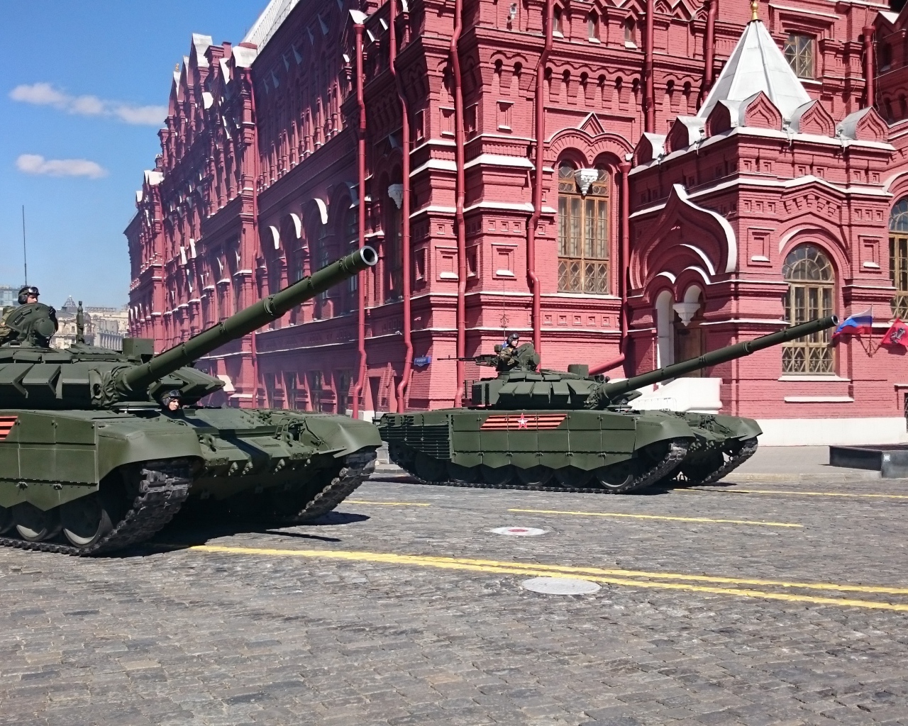 Танки Т-72 на параде Победы