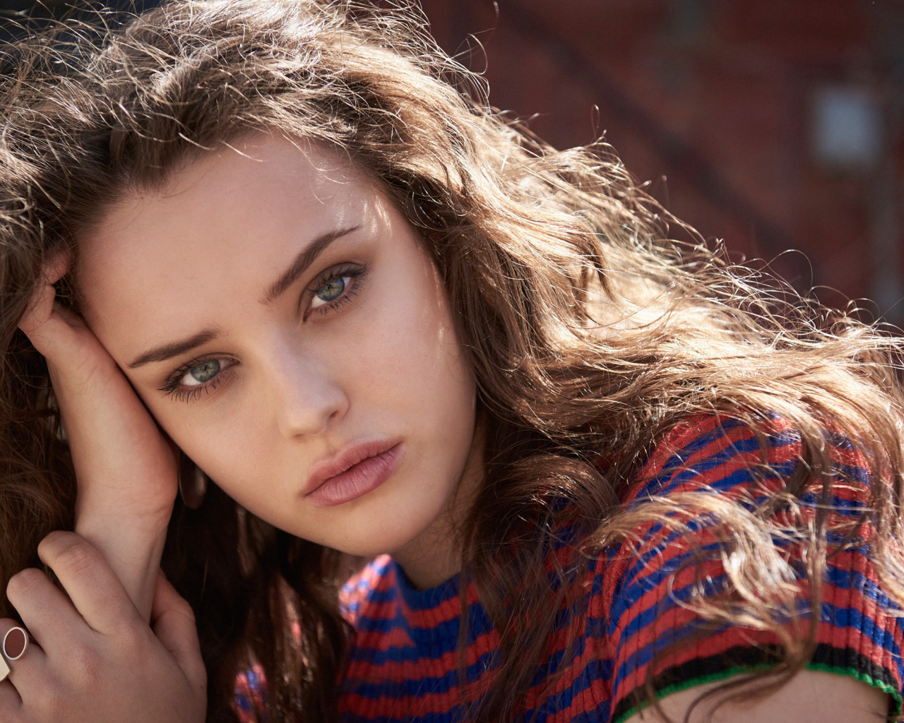 Нежная шатенка, актриса Кэтрин Лэнгфорд