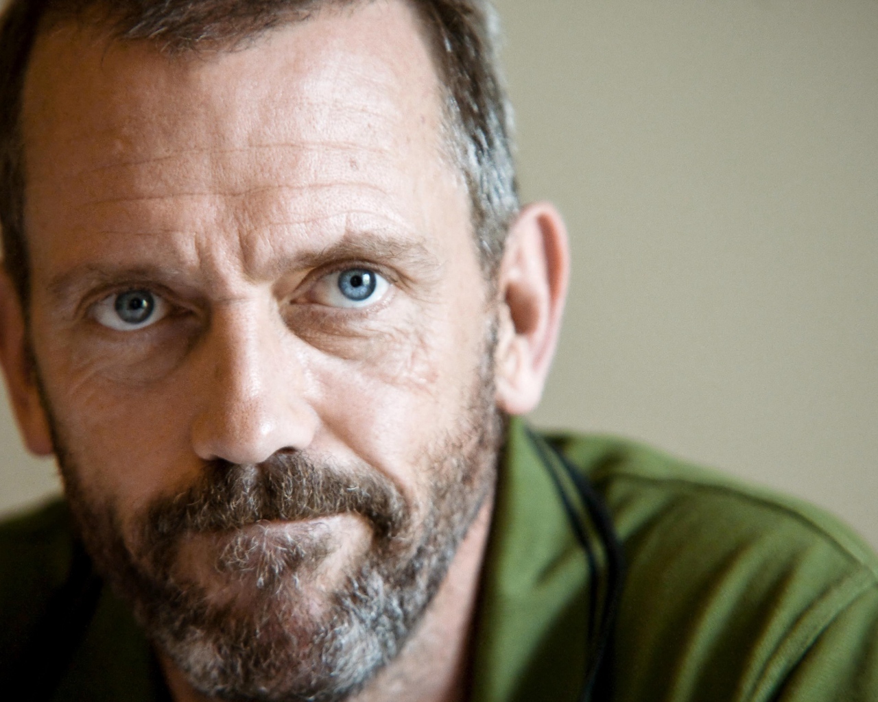 Популярный актер Хью Лори