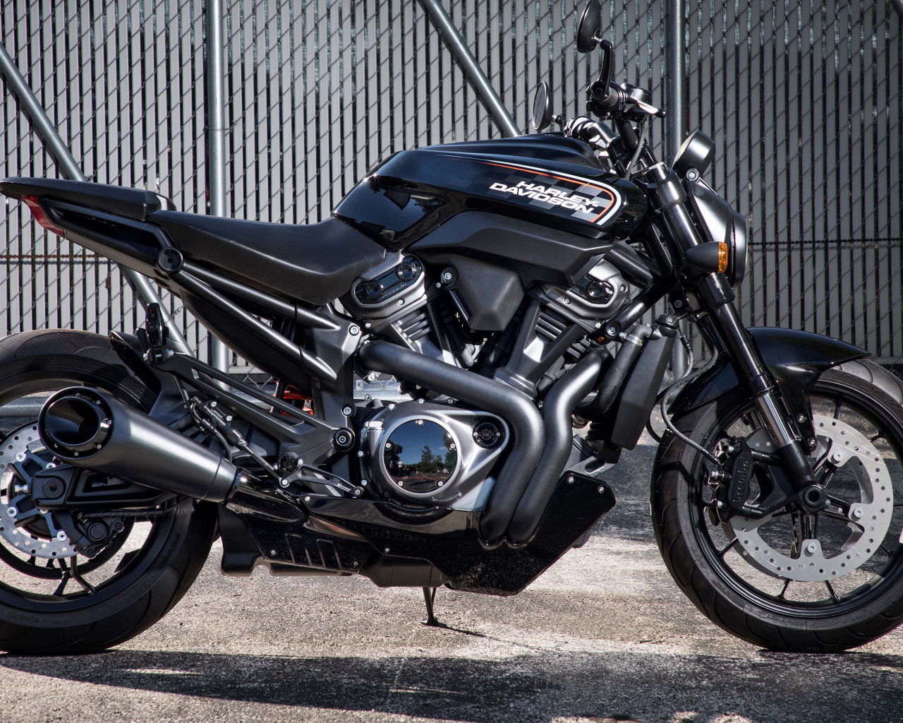 Мотоцикл Harley-Davidson Street Fighter, 2020