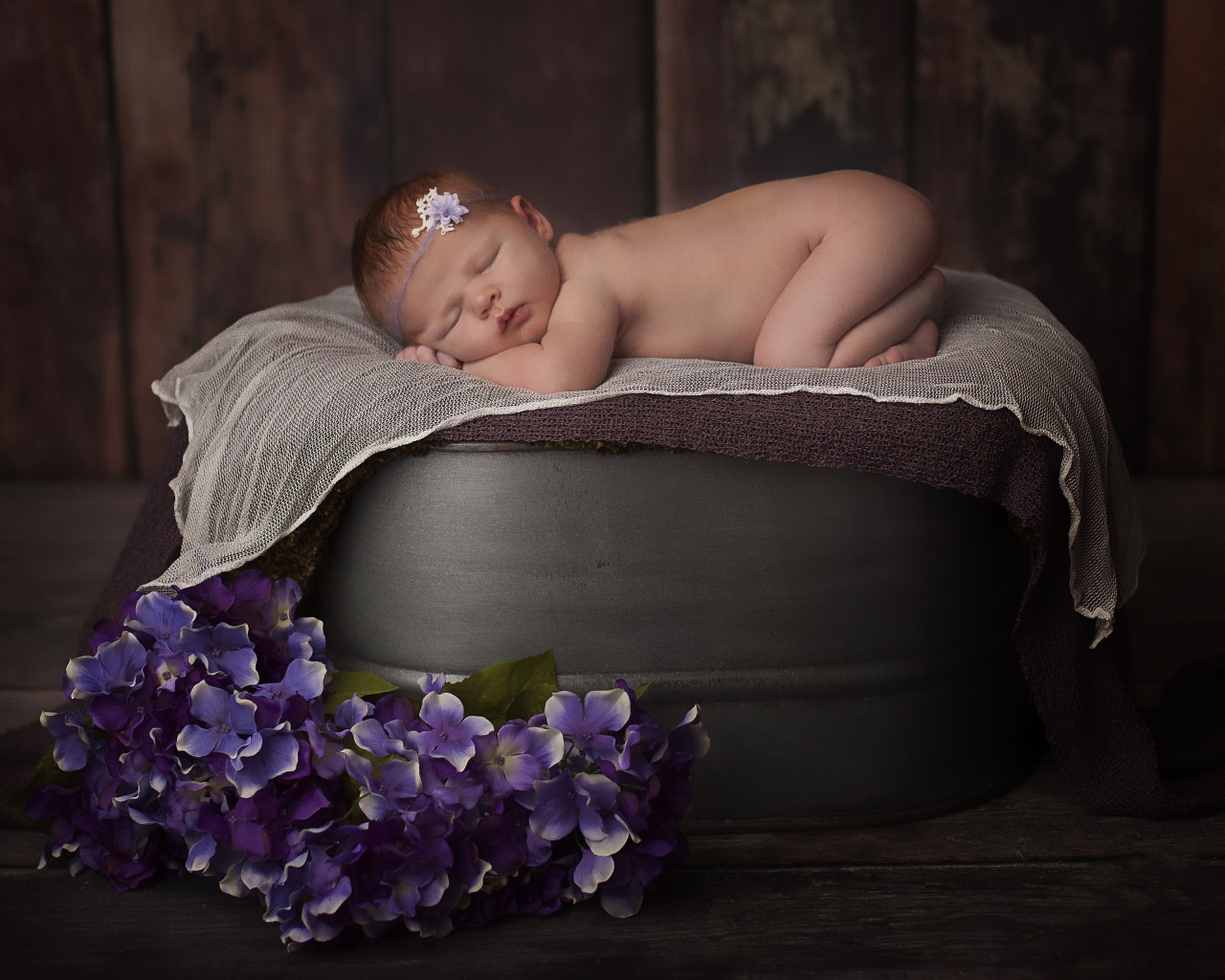 Нежный спящий грудной ребенок 