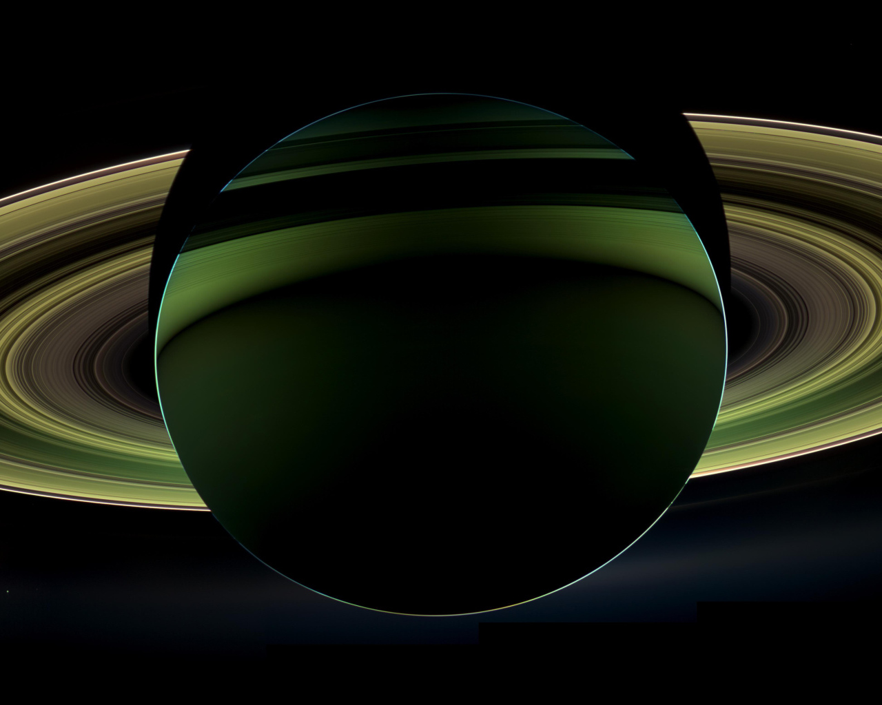 Планета сатурн крупным планом