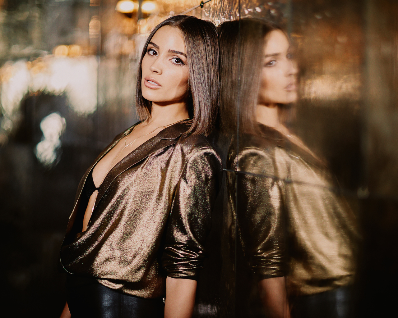 Американская модель, актриса Оливия Калпо в красивом наряде