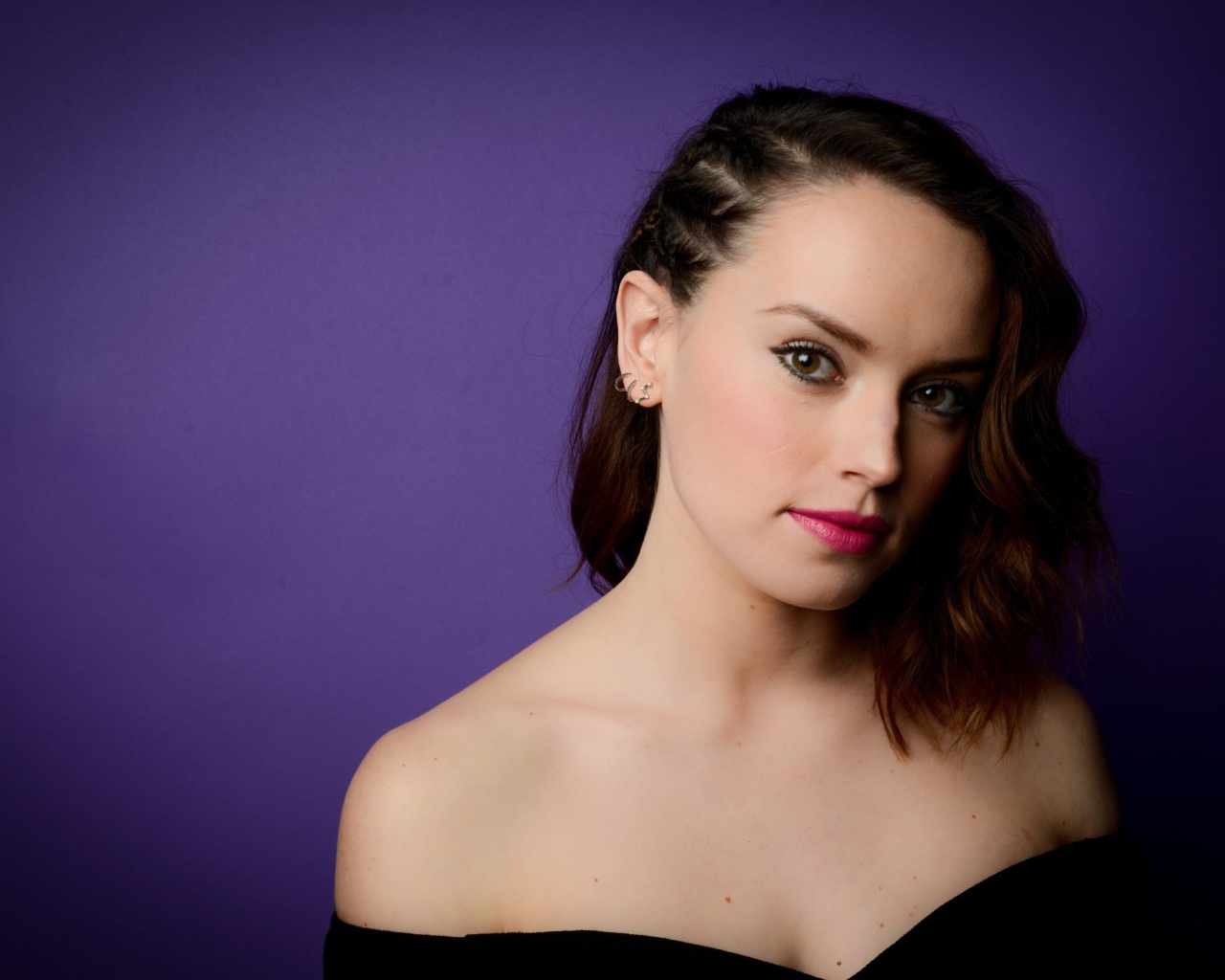 Красивая актриса Дэйзи Ридли