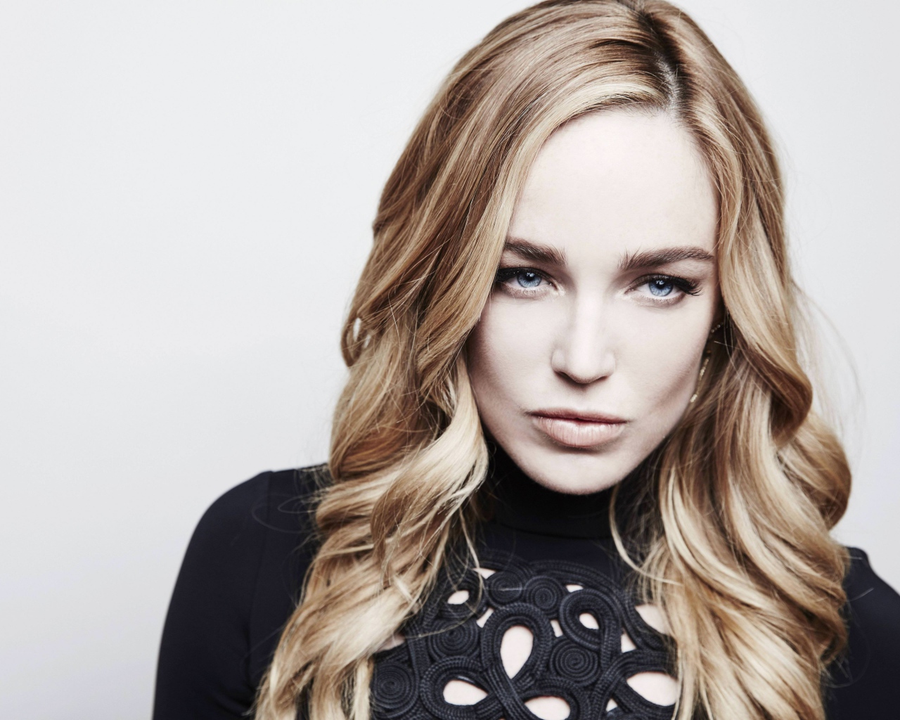 Красивая голубоглазая актриса Кейти Лотц