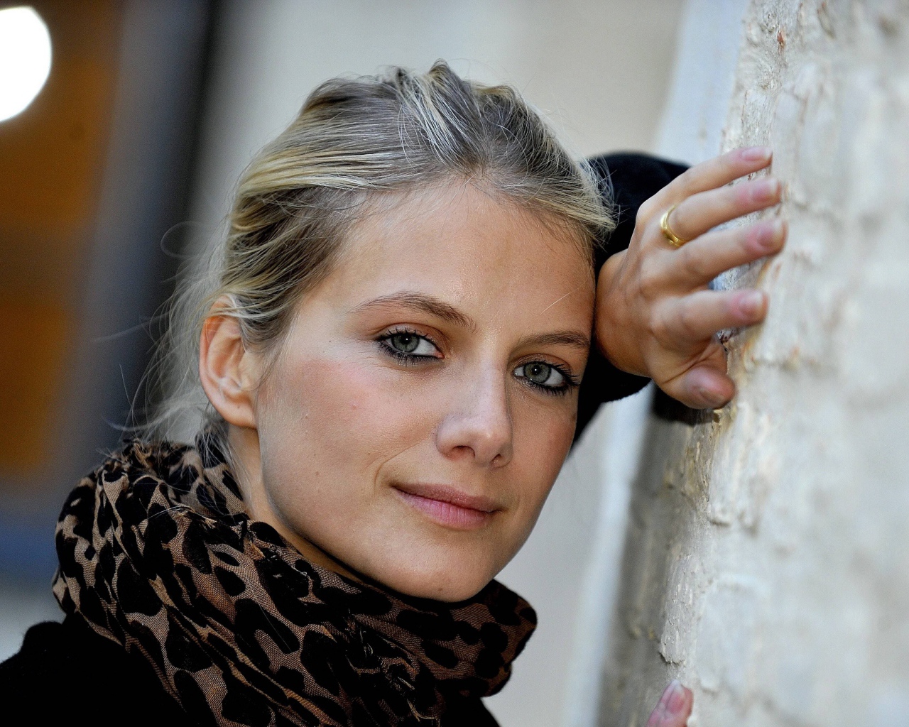 Красивая зеленоглазая актриса Мелани Лоран