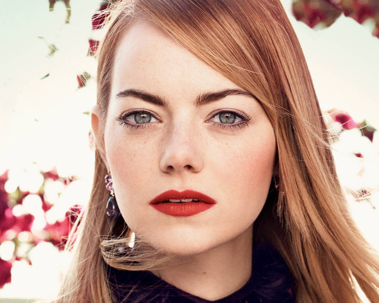 Рыжеволосая красивая актриса Эмма Стоун