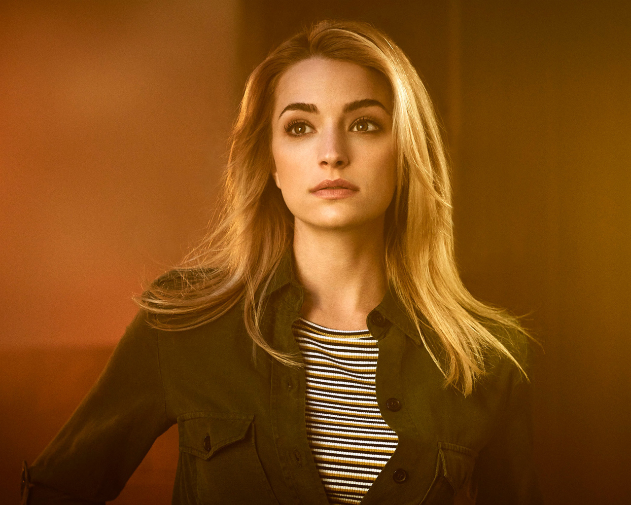 Молодая блондинка, актриса Брайан Хауи