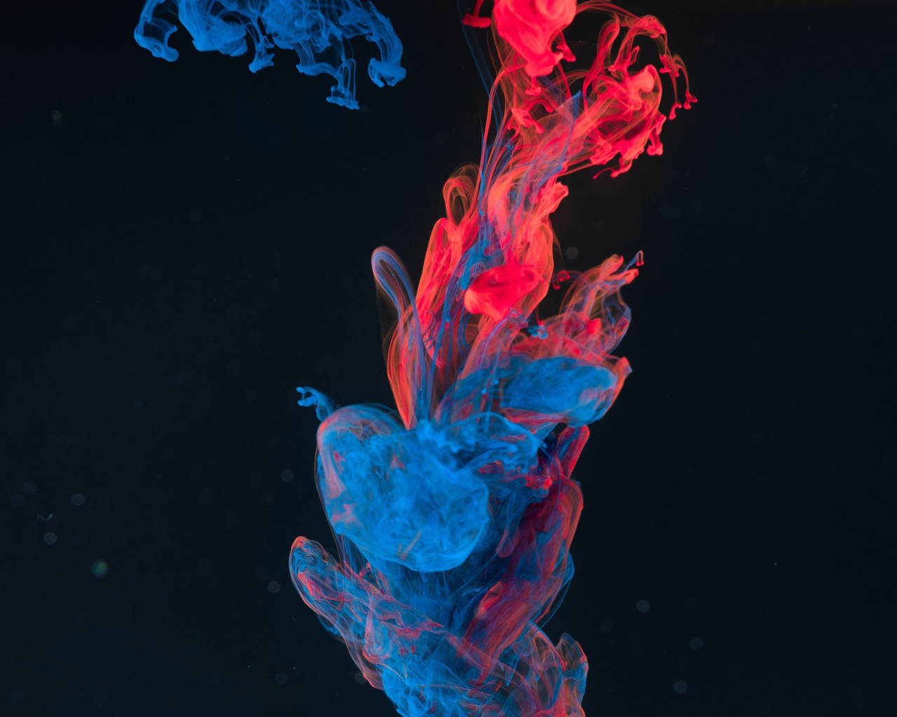 Красно - синий дым на черном фоне, 3д графика