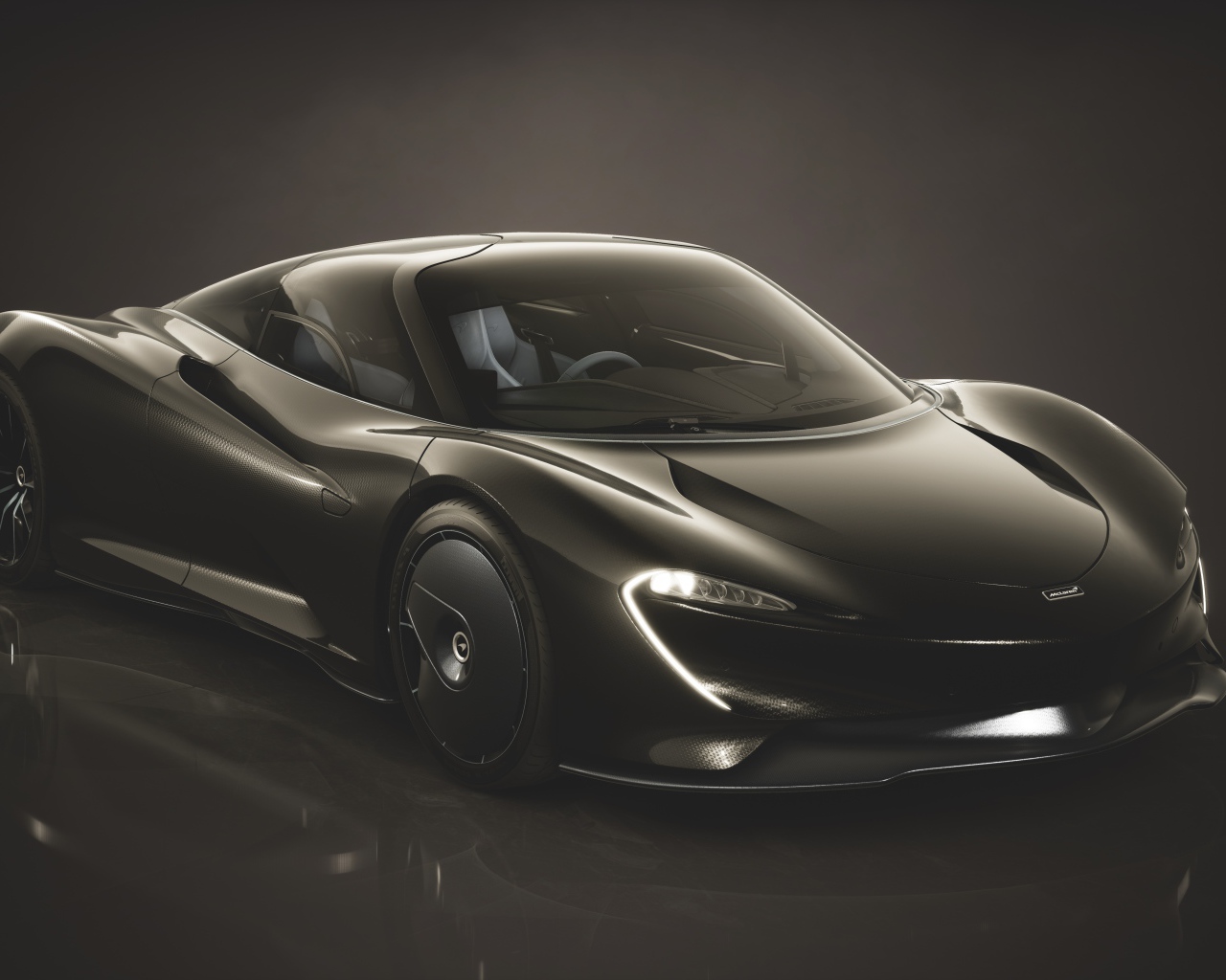 Черный автомобиль  Speedtail Stratosphere 2019 года