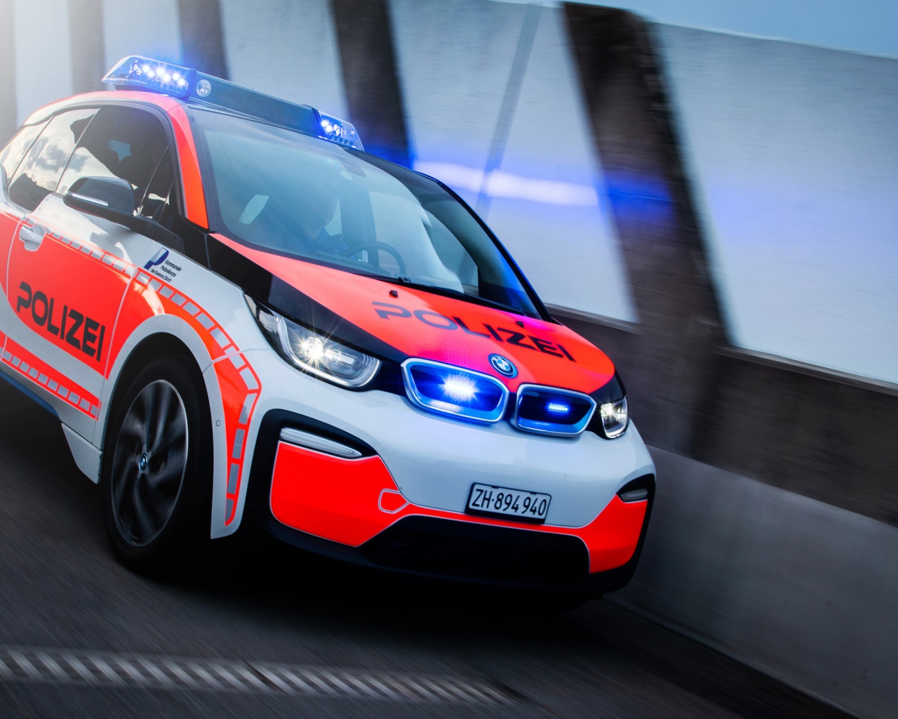 Служебный автомобиль BMW I3 Polizei 2019 года