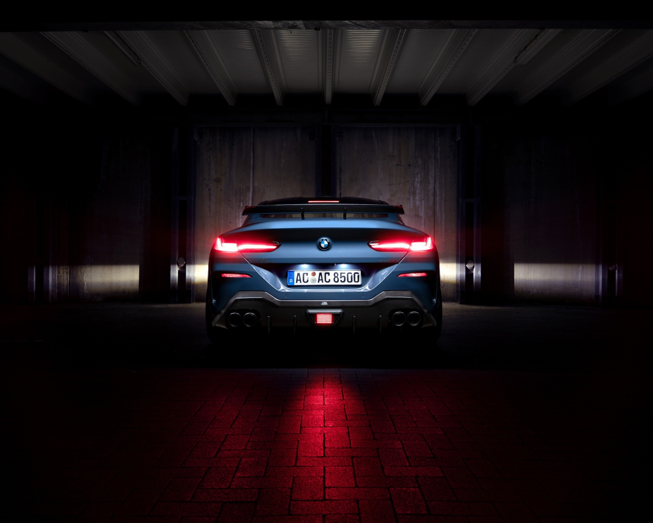 Автомобиль BMW I8 AC Schnitzer ACS8, в гараже