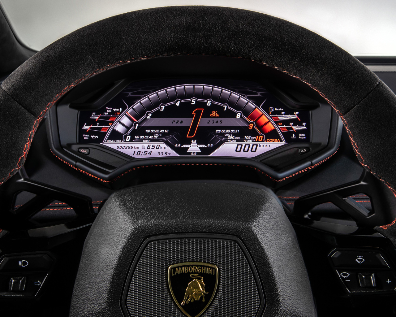 Руль дорого автомобиля Lamborghini Huracan