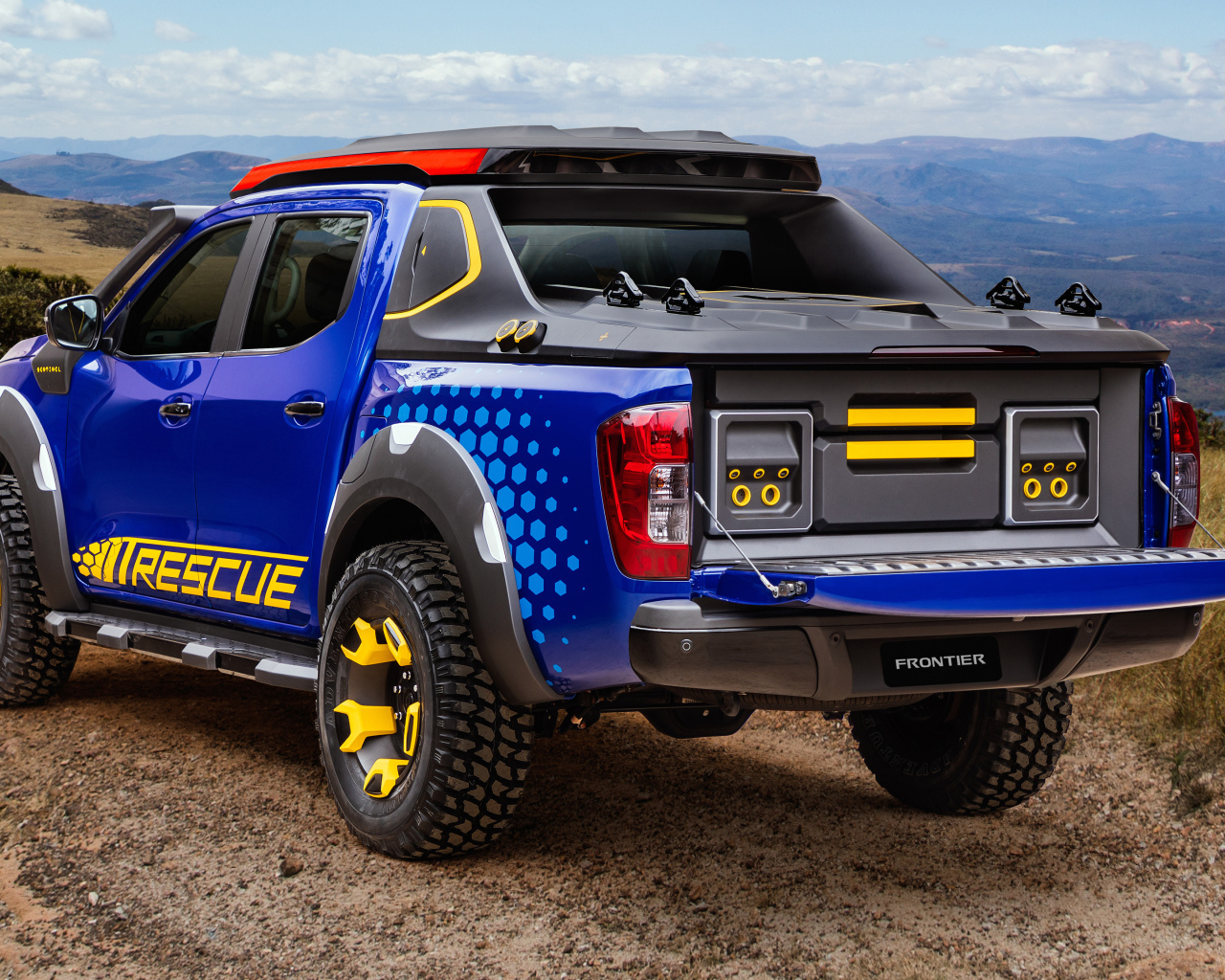 Автомобиль внедорожник Nissan Frontier Sentinel 2018 года