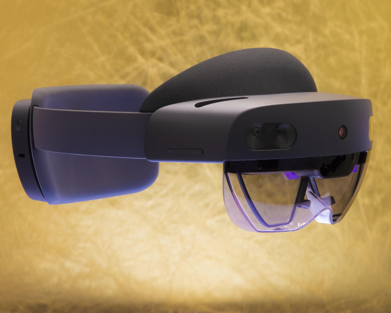 Очки виртуальной реальности Microsoft HoloLens 2, 2019 года