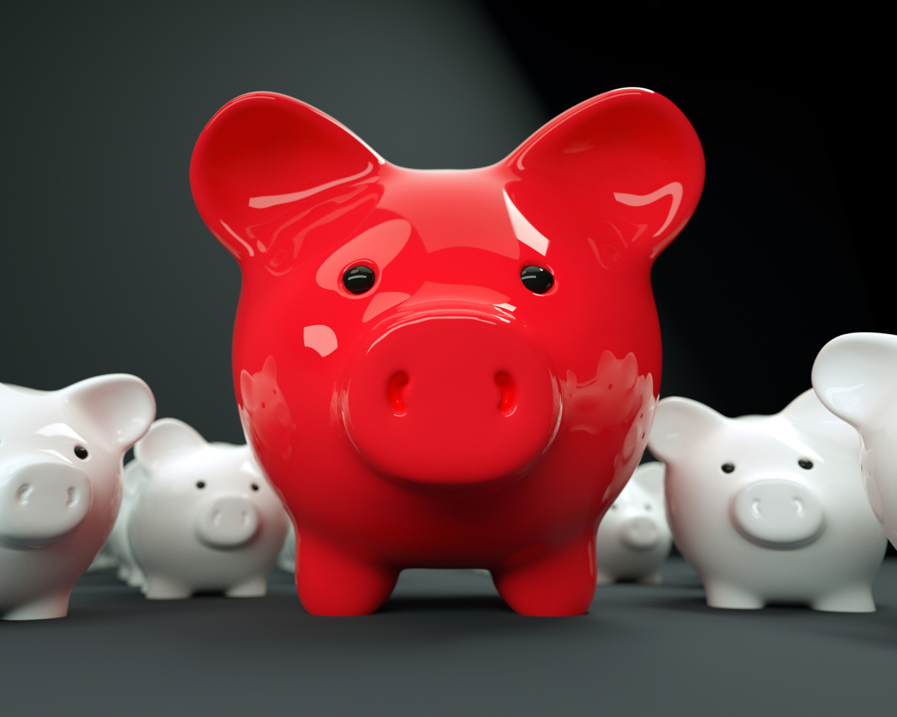 Большая красная свинья копилка на фоне белых