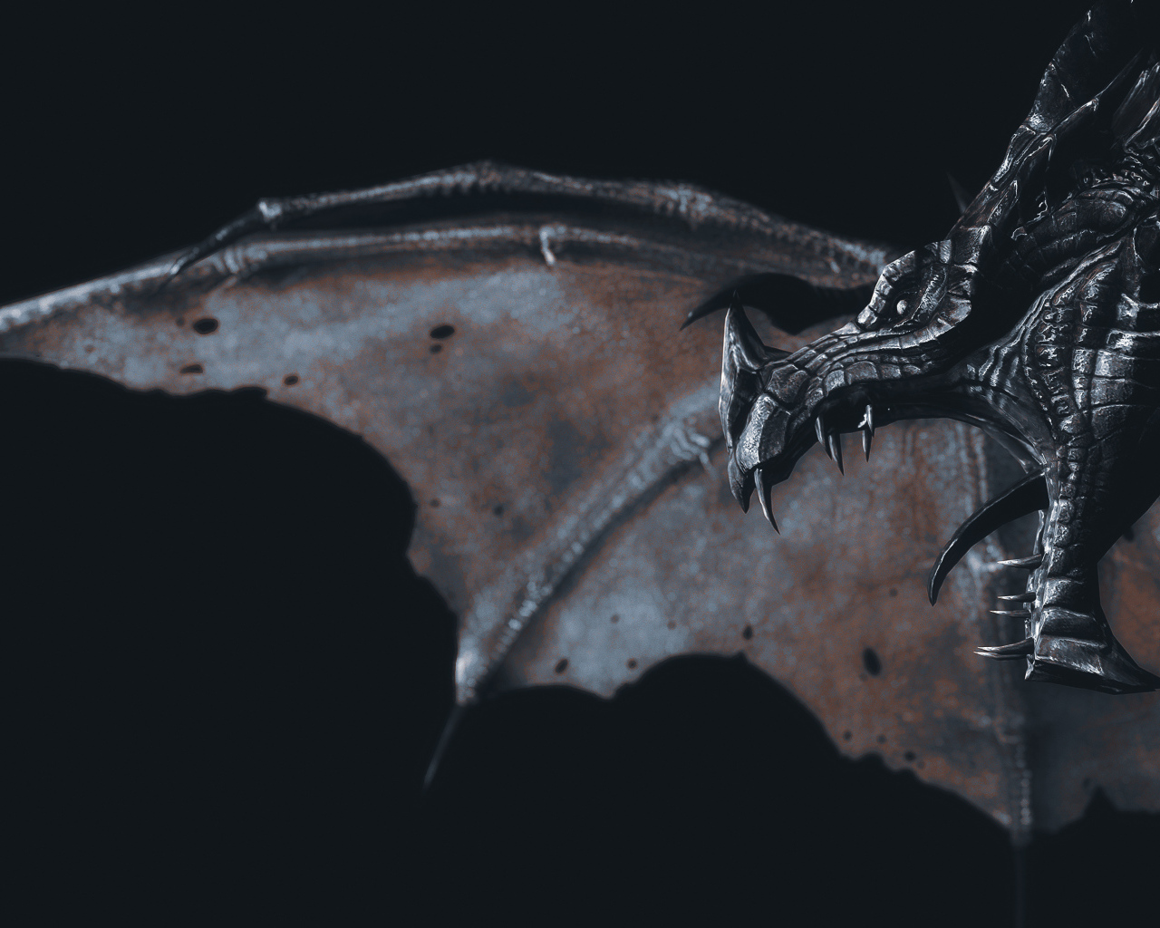 Черный железный фантастический дракон