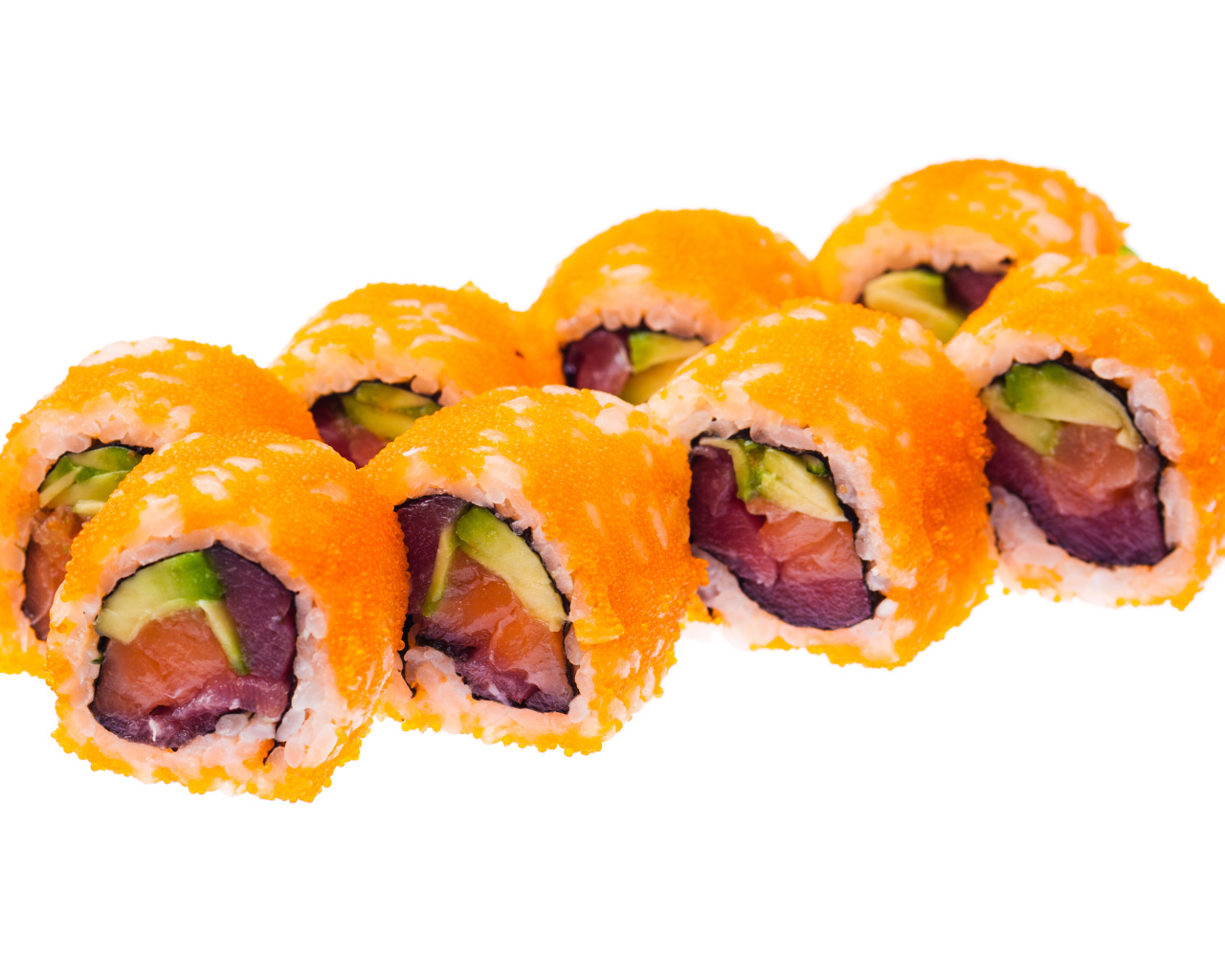 Роллы с красной икрой на белом фоне 