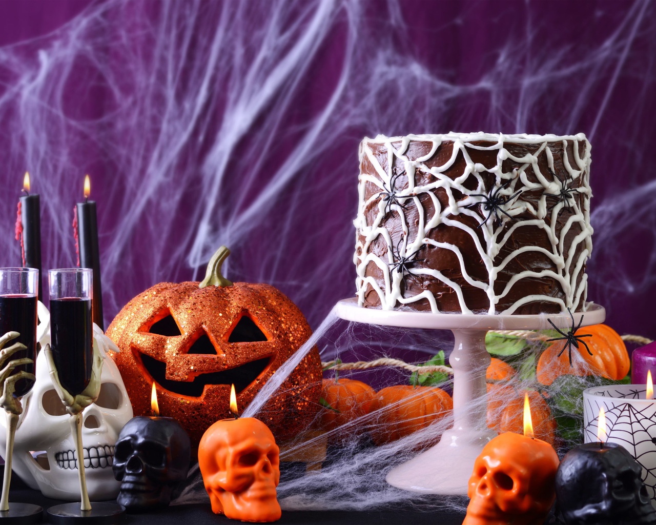 Торт и декор на праздник Хэллоуин 