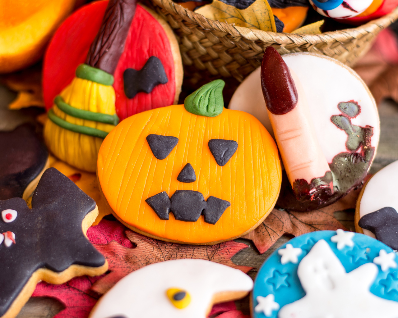 Страшные сладости на праздник Хэллоуин 
