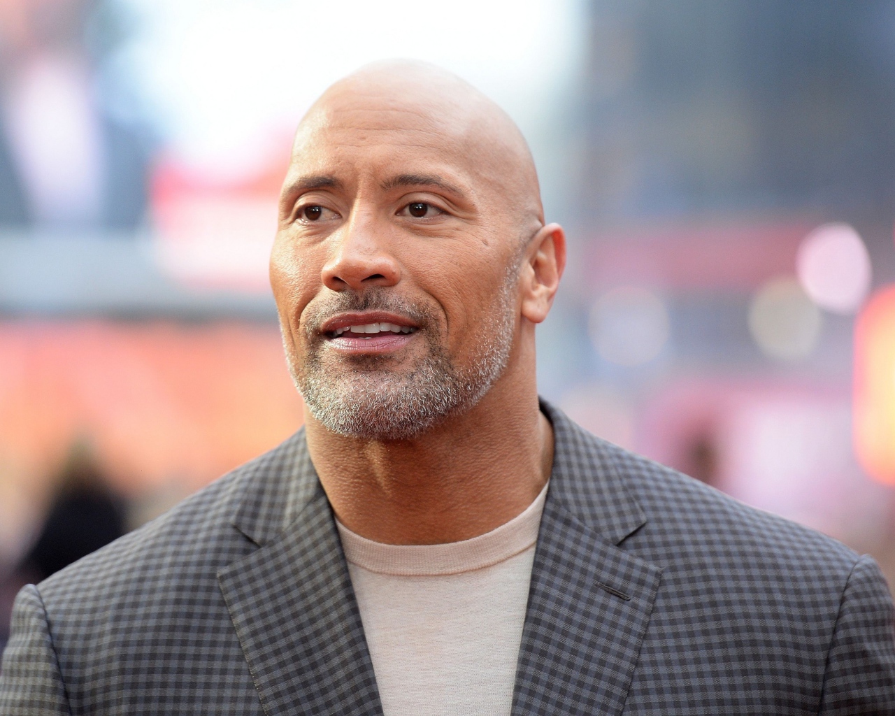 Спортивный мужчина, актер Дуэйн Джонсон