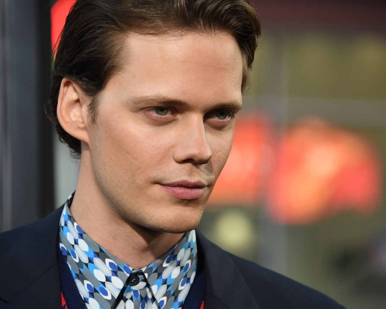 Красивый мужчина, актер Билл Скарсгорд