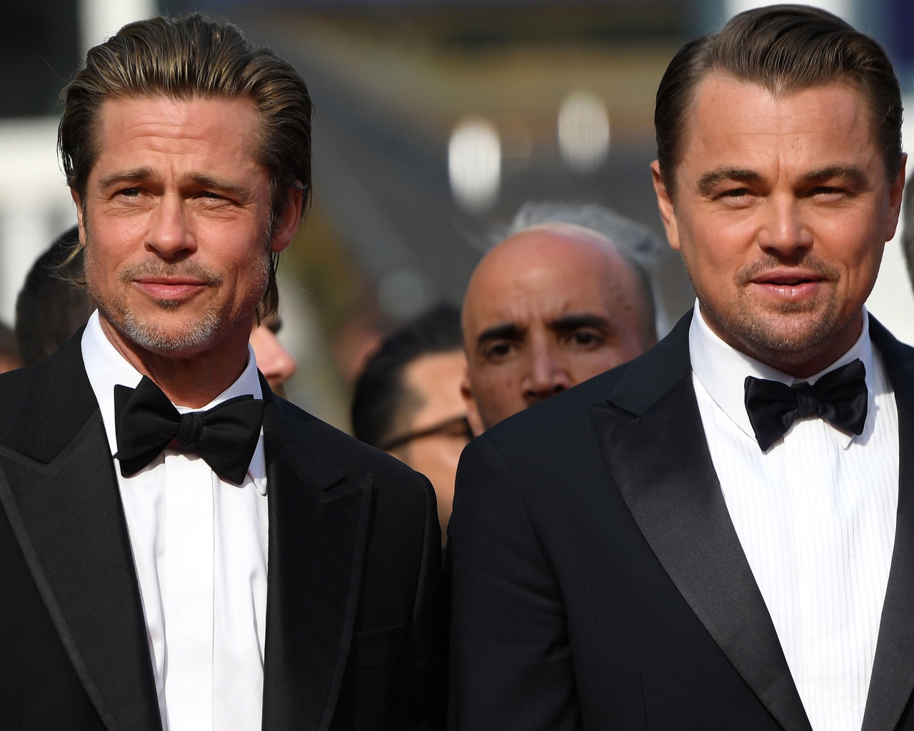 Популярные актеры голливуда Брэд Питт и Леонардо Ди Каприо