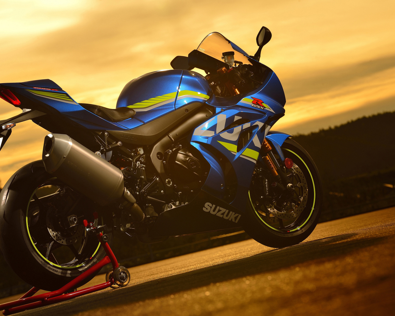 Спортивный мотоцикл Suzuki GSX-R1000R