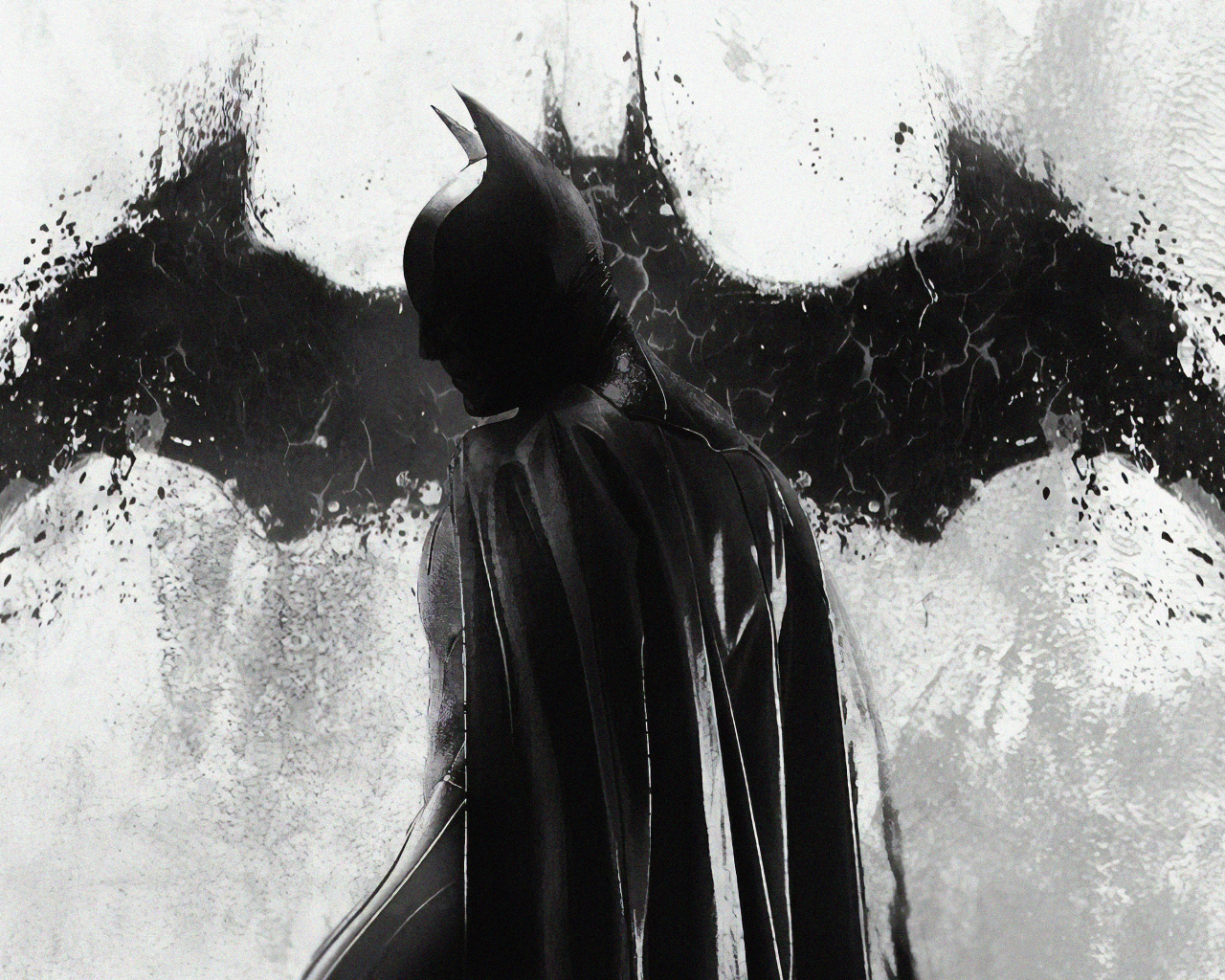 Бэтмен на фоне рисунка летучей мыши на стене