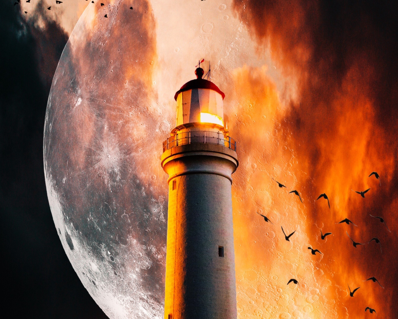 Маяк на фоне огромной луны