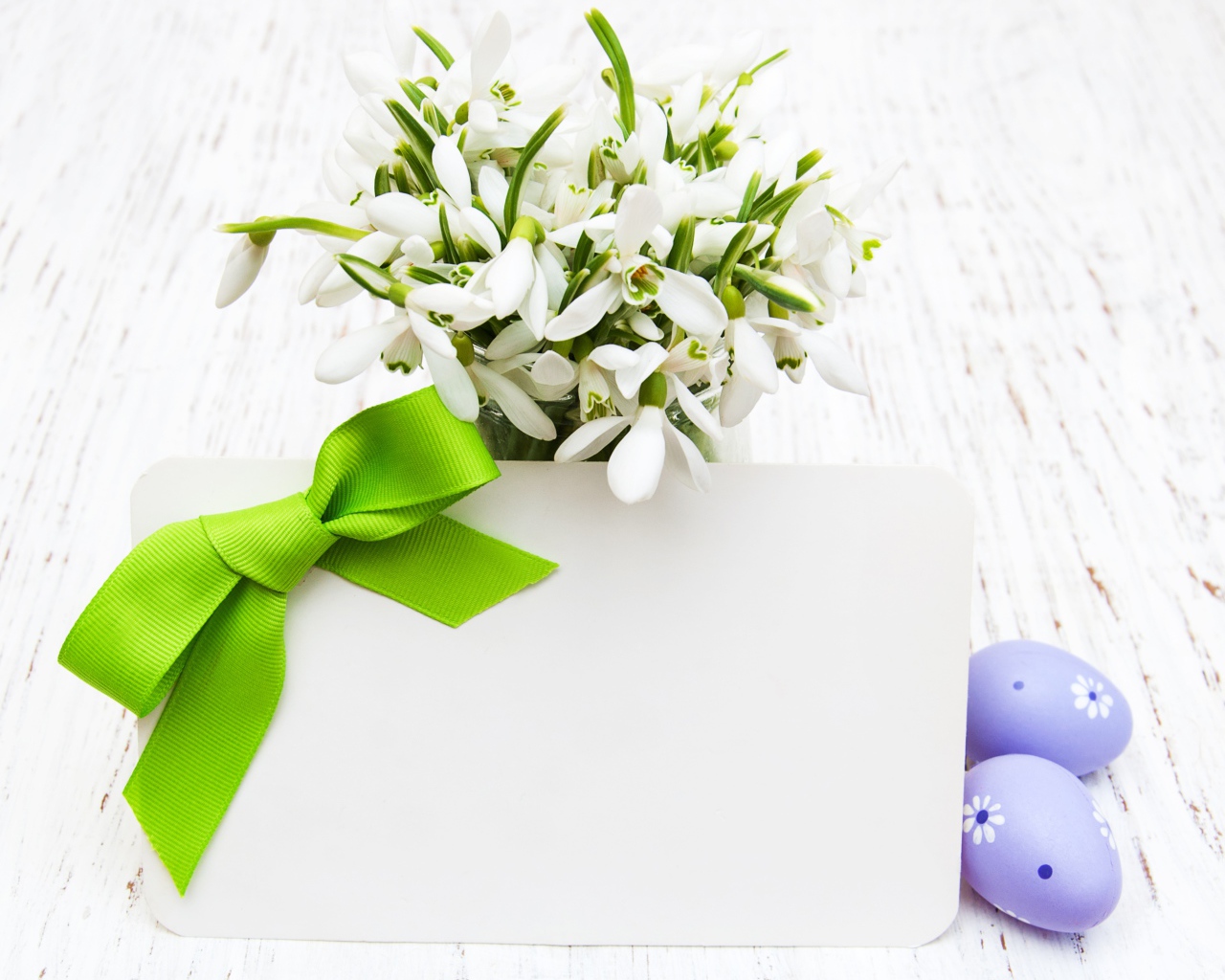 Букет подснежников с открыткой шаблон для поздравительной открытки