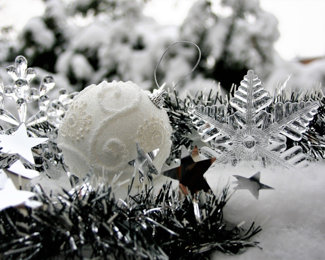 Красивые елочные украшение на Новый год 2020