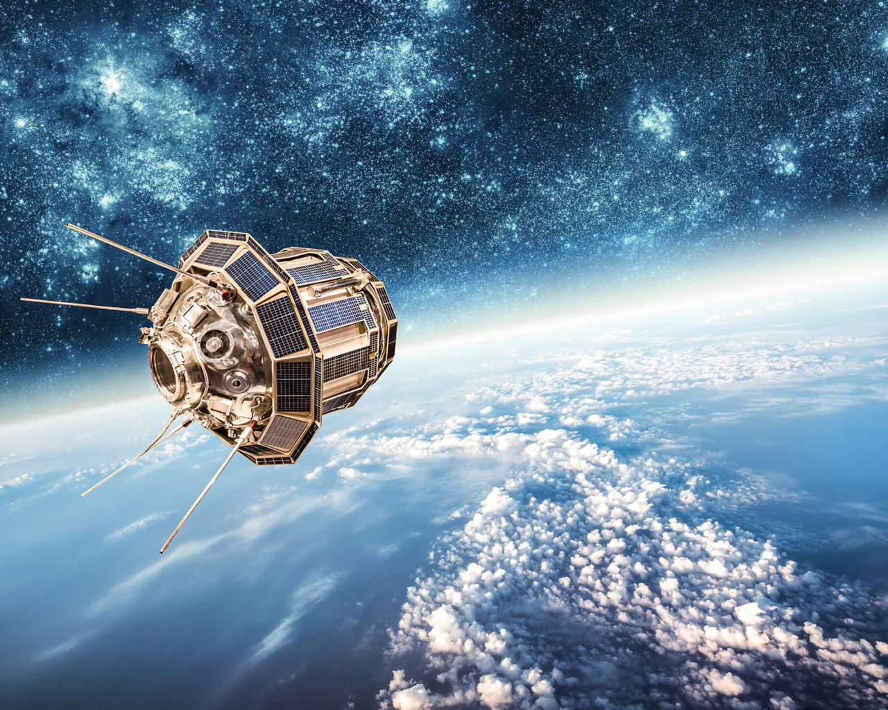 Спутник бороздит просторы бескрайнего космоса 