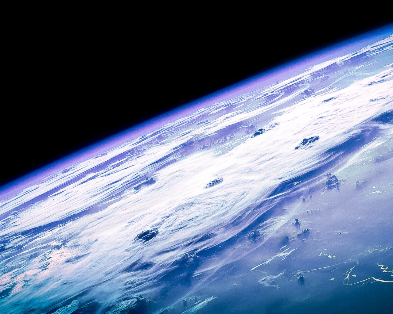 Поверхность планеты земля вид из космоса