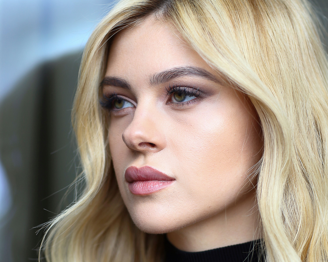 Американская актриса Никола Пельтц лицо крупным планом